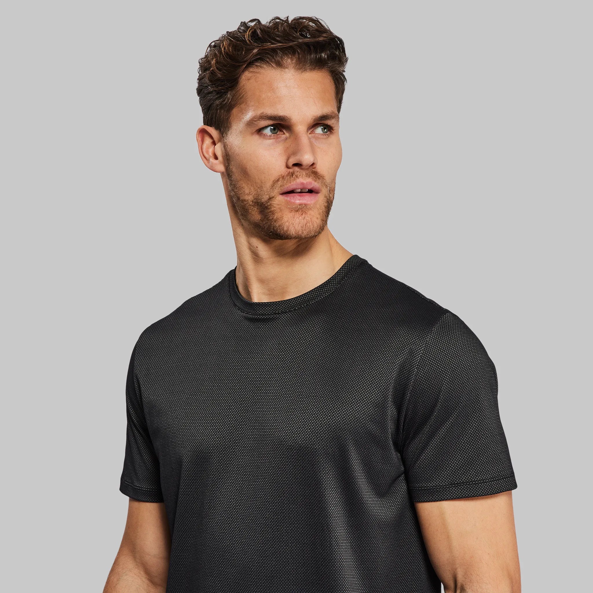assets/culture/noeri/noeri-graphene-shirt.webp