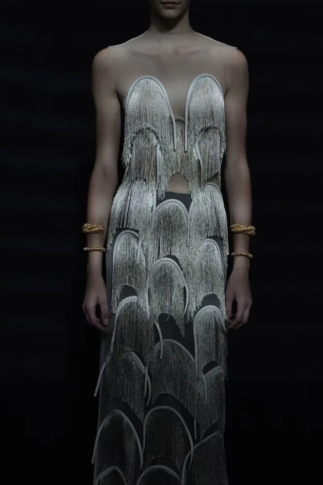 assets/culture/ostren-mirathene/mirathene-06-draped-sculptural.webp