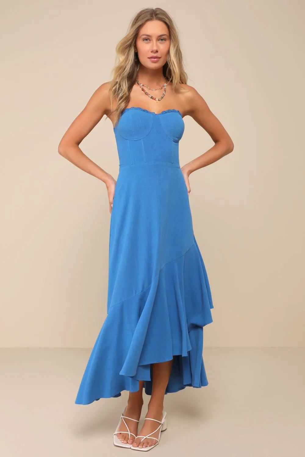 assets/culture/ostren-mirathene/mirathene-07-cerulean-gown.webp